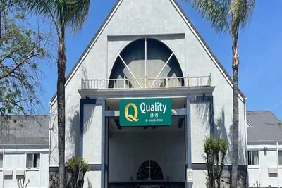 Photo 2 - Quality Inn Fresno Yosemite Airport