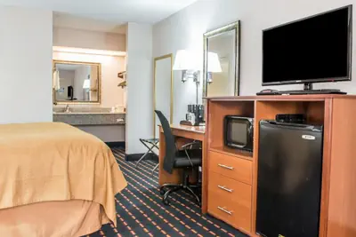 Photo 5 - Quality Inn Marianna South