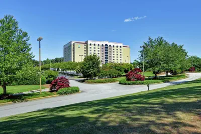 Photo 2 - Embassy Suites Greenville Golf Resort & Conference Center