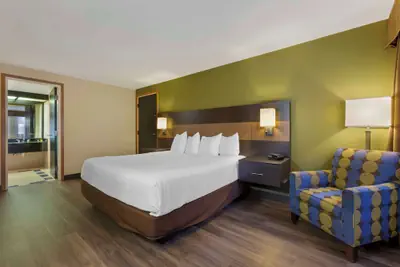 Photo 2 - Best Western Plus University Inn