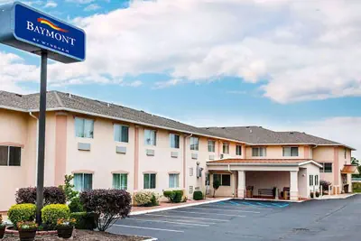 Photo 2 - Baymont by Wyndham Richmond I-70