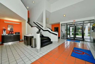 Photo 3 - Motel 6 Plano, TX - West - Frisco