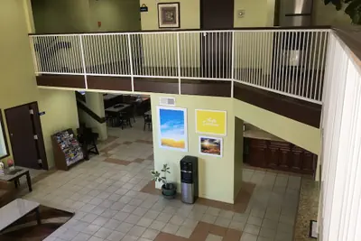 Photo 4 - Days Inn by Wyndham Holbrook