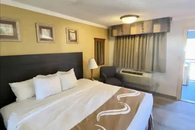 Photo 3 - Hibiscus Inn & Suites