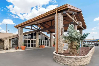 Photo 2 - Best Western Outlaw Inn