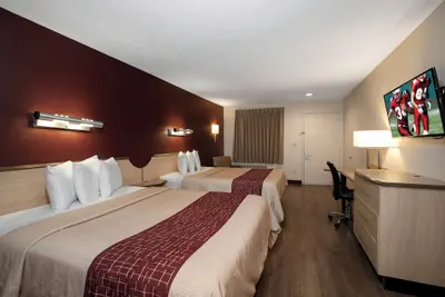 Photo 2 - Red Roof Inn Indianapolis - Greenwood