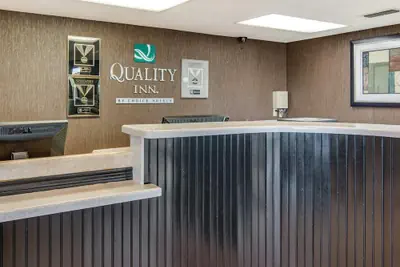 Photo 3 - Quality Inn Mt. Pleasant