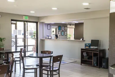 Photo 2 - Mockingbird Inn & Suites