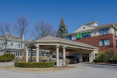 Photo 2 - Holiday Inn Express South Burlington by IHG