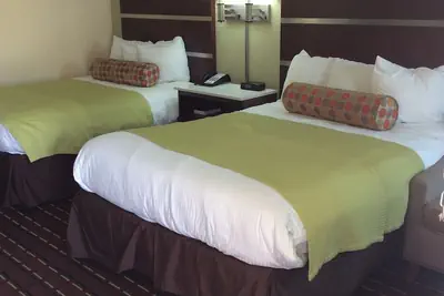 Photo 5 - Days Inn by Wyndham Cornelia