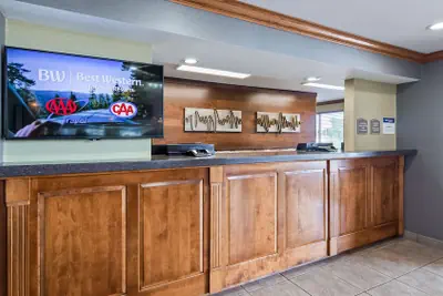 Photo 4 - Best Western Plus North Canton Inn & Suites