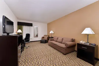Photo 5 - Quality Inn & Suites Matteson near I-57