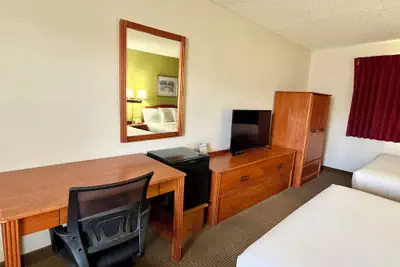 Photo 4 - Americas Best Value Inn St. Ignace