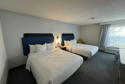 Photo 2 - Hampton Inn Mansfield/Ontario