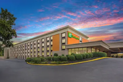 Photo 2 - Holiday Inn Knoxville West- Cedar Bluff Rd by IHG