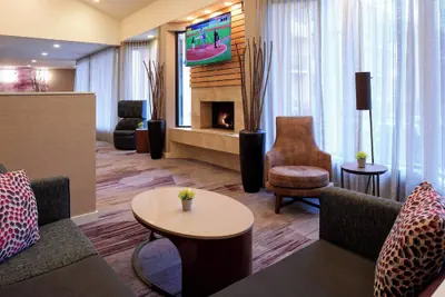 Photo 5 - Courtyard by Marriott Detroit Metropolitan Airport Romulus