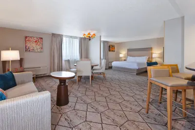 Photo 3 - Crowne Plaza Columbus North- Worthington by IHG