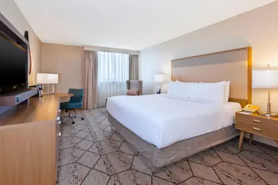 Photo 4 - Crowne Plaza Columbus North- Worthington by IHG