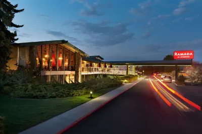 Photo 2 - Ramada by Wyndham Spokane Airport