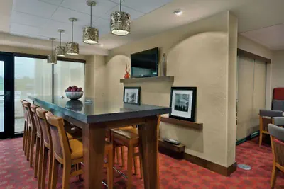 Photo 3 - Hampton Inn Milwaukee/Brookfield