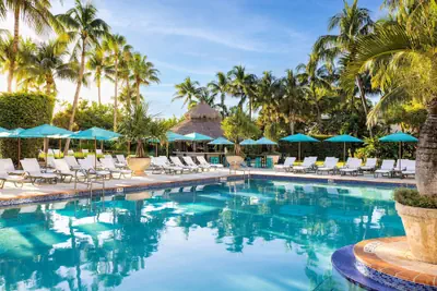 Photo 2 - The Palms Hotel & Spa