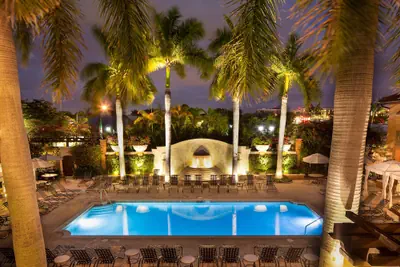 Photo 2 - Bellasera Resort