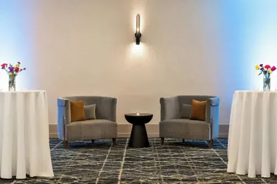 Photo 3 - Sheraton Suites Chicago O'Hare