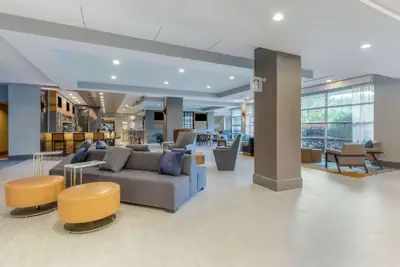 Photo 2 - DoubleTree by Hilton Birmingham Perimeter Park