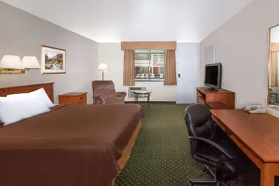 Photo 5 - Travelodge by Wyndham Jackson