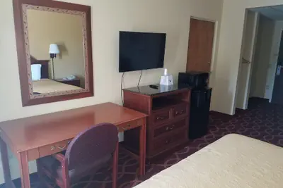 Photo 5 - American Inn Evansville
