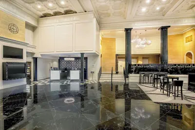 Photo 4 - Courtyard by Marriott Boston Downtown