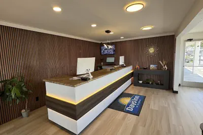Photo 4 - Days Inn by Wyndham Ridgecrest near China Lake Naval Station