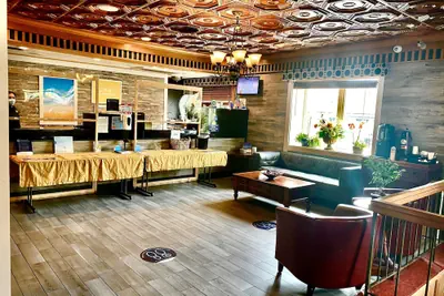Photo 4 - Days Inn by Wyndham Pensacola - Historic Downtown