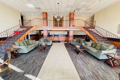 Photo 5 - Mystic River Hotel & Suites Near Casinos