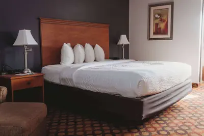 Photo 5 - AmericInn by Wyndham Appleton Downtown