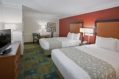 Photo 4 - La Quinta Inn by Wyndham Phoenix Sky Harbor Airport