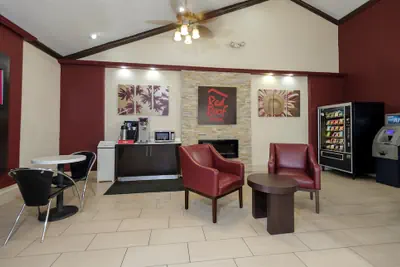 Photo 5 - Red Roof Inn New Orleans - Westbank