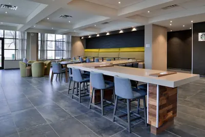 Photo 5 - Courtyard by Marriott Edina Bloomington