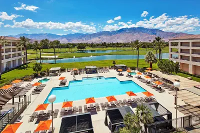 Photo 2 - DoubleTree by Hilton Hotel Golf Resort Palm Springs