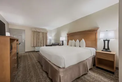 Photo 2 - Best Western University Inn