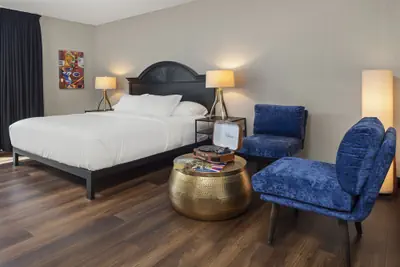 Photo 2 - The Highlander Hotel Iowa City, an Ascend Collection Hotel