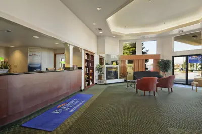 Photo 3 - Baymont by Wyndham Bellingham