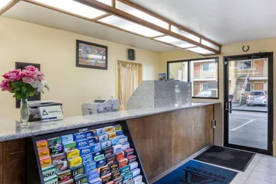 Photo 3 - Riverside Inn & Suites