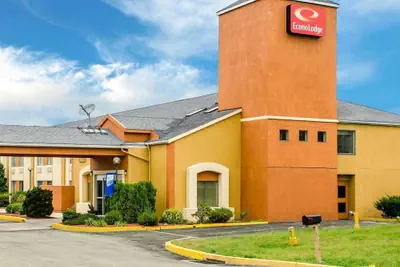Photo 2 - Econo Lodge Harrisburg - Hershey North