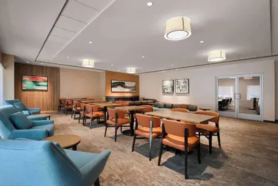Photo 5 - Hilton Garden Inn LAX Los Angeles Airport