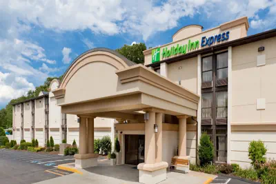 Photo 2 - Holiday Inn Express Southington by IHG