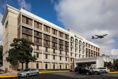 Photo 2 - Holiday Inn Express Atlanta Airport - College Park by IHG