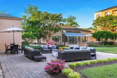 Photo 2 - Sonesta Select Greenbelt College Park