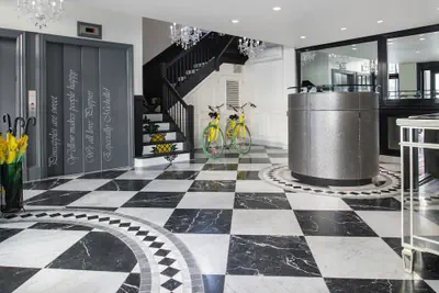 Photo 3 - Staypineapple, A Delightful Hotel, South End