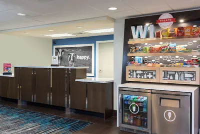 Photo 4 - Hampton Inn by Hilton Milwaukee Northwest